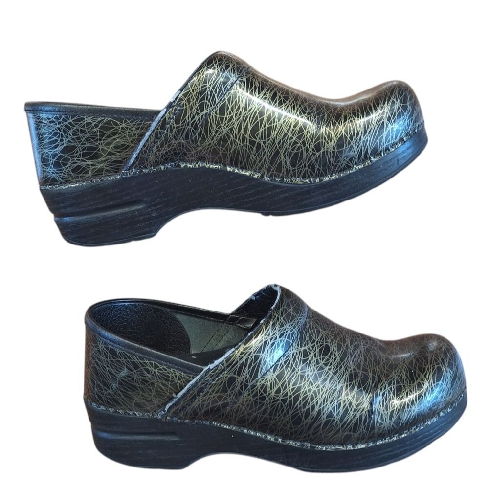 Dansko Clogs Classic Comfort Wide 39 Size 8.5 - 9 US Womens